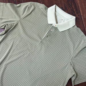 UNTUCKit Green collared shirt. Size Large.